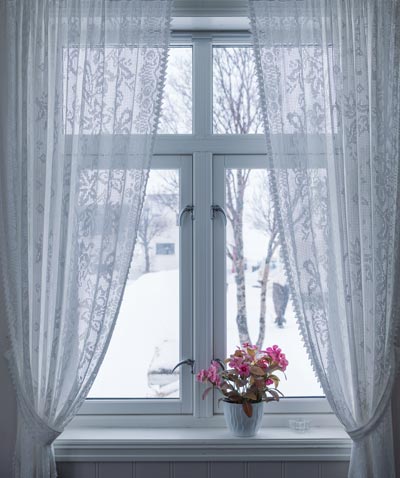 Why Wyoming, MN, Homes Need Triple-Glazed Windows in Winter