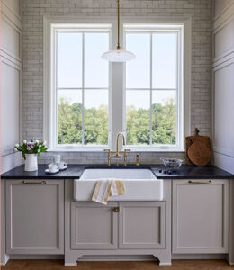 Choose summer-ready windows for your Forest Lake home. Learn how energy-efficient glass, quality frames, and expert installation improve comfort and reduce costs.